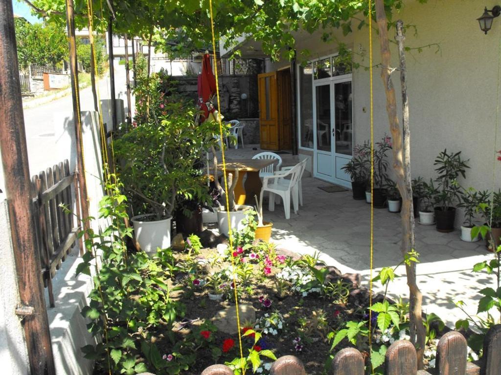 Къща За Гости Каракачанов Sozopol Exterior foto