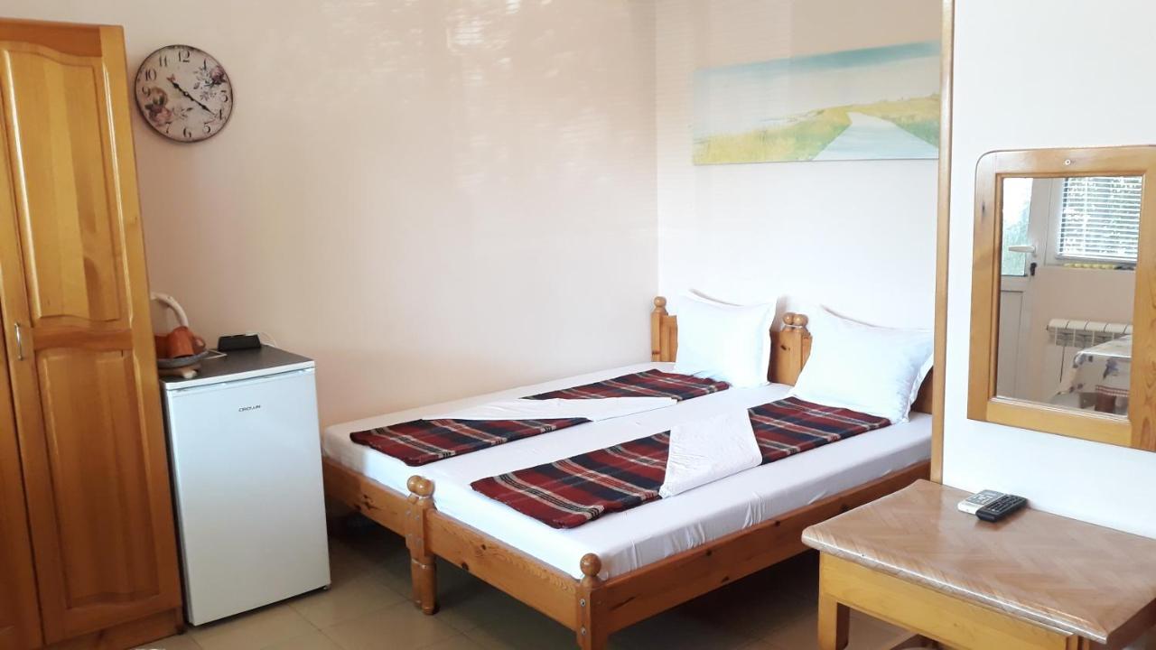 Къща За Гости Каракачанов Sozopol Exterior foto